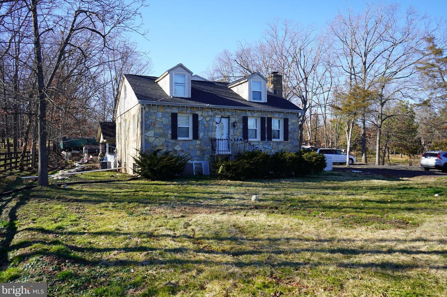 2406 James Madison Hwy, Haymarket VA  20169-1408 exterior