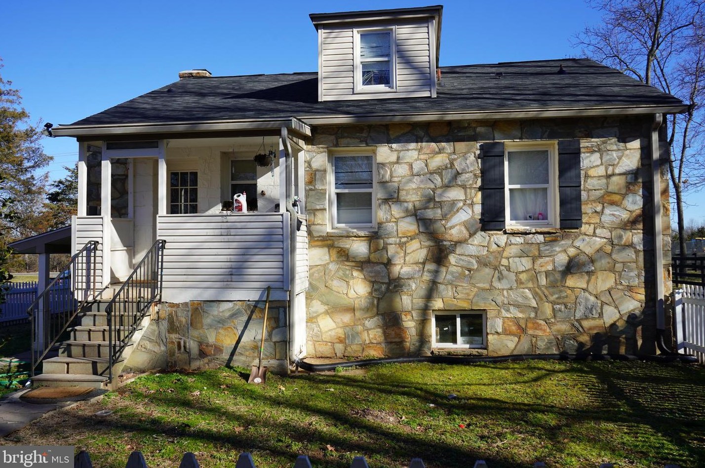 2406 James Madison Hwy, Haymarket VA  20169-1408 exterior