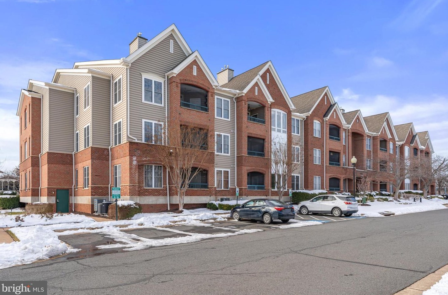 13890 Chelmsford Dr #203b, Gainesville, VA 20155