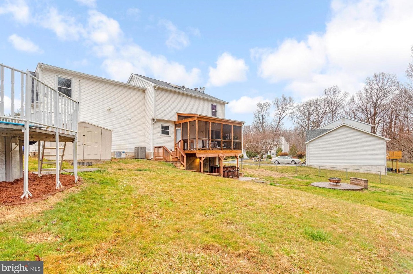 13931 Ruler Ct, Woodbridge VA  22193-3733 exterior