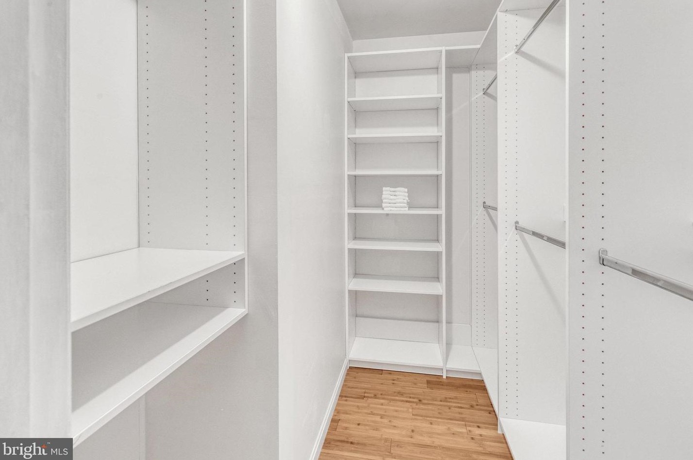 13931 Ruler Ct, Woodbridge VA  22193-3733 exterior