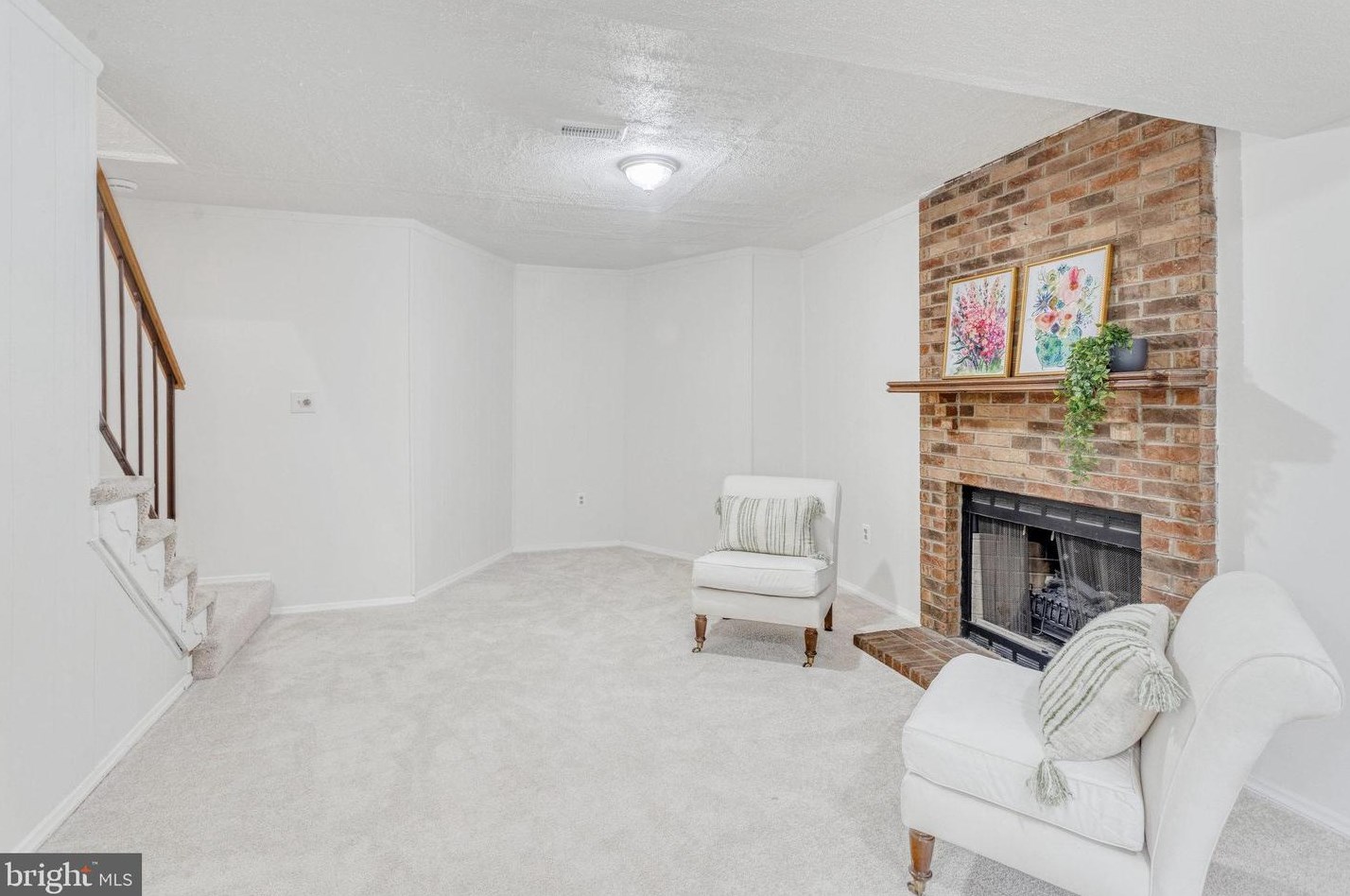 13931 Ruler Ct, Woodbridge VA  22193-3733 exterior