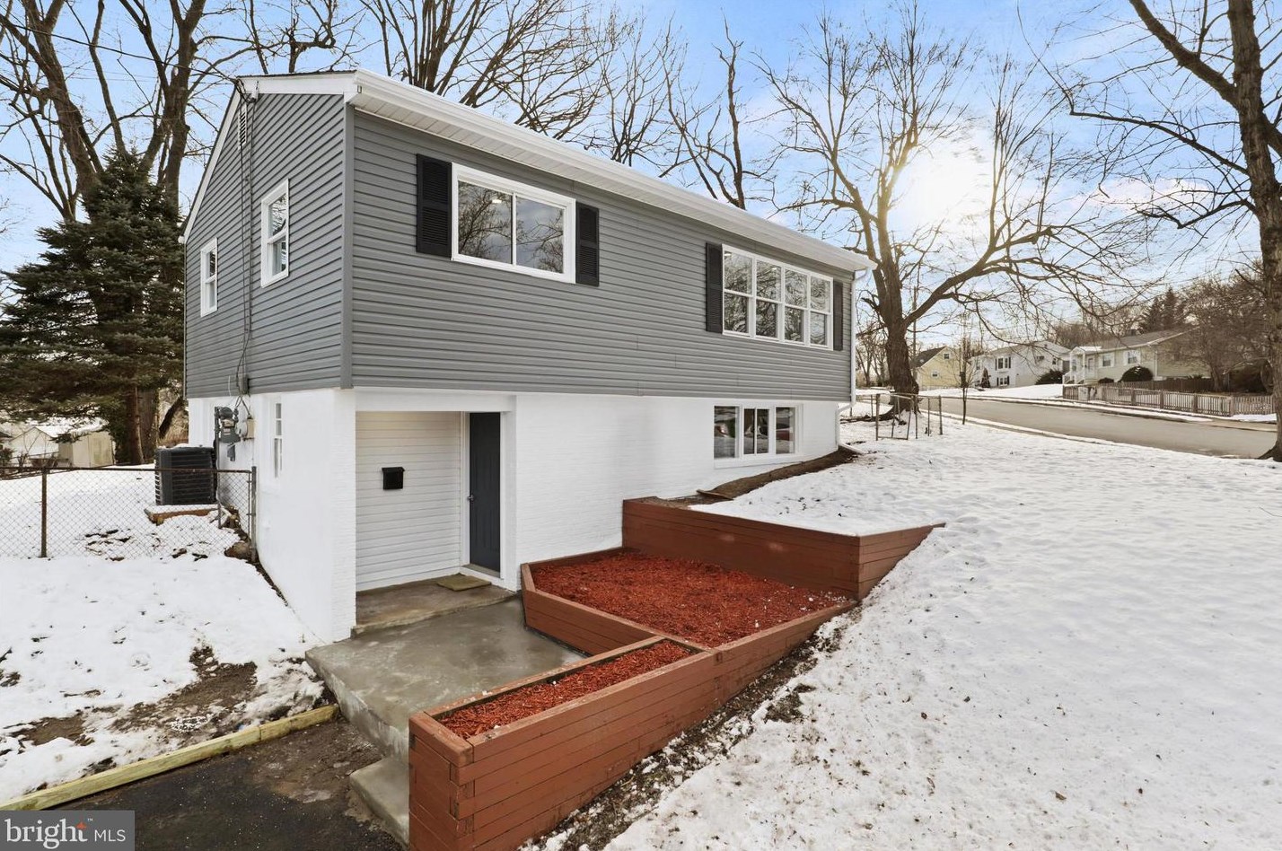 14792 Arkansas St, Woodbridge VA  22191-3541 exterior