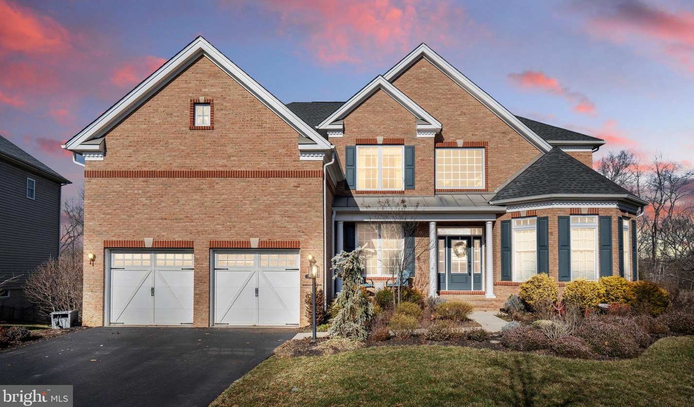 5822 Waterloo Bridge Cir, Haymarket, VA 20169