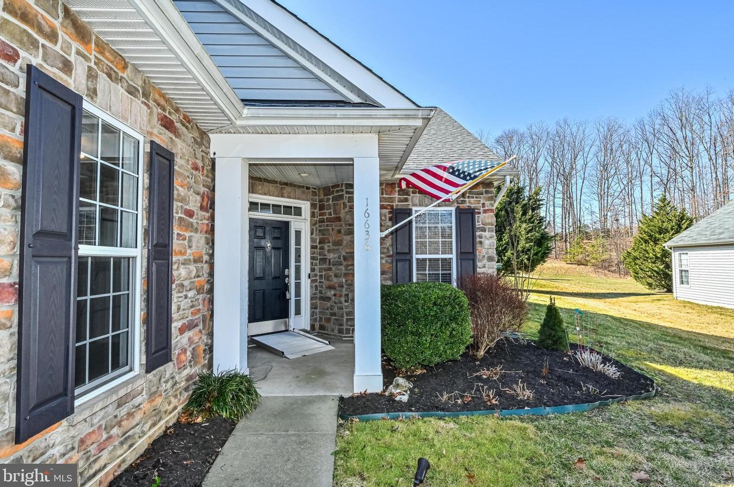 16636 Downy Flake Mews, Dumfries, VA 22025