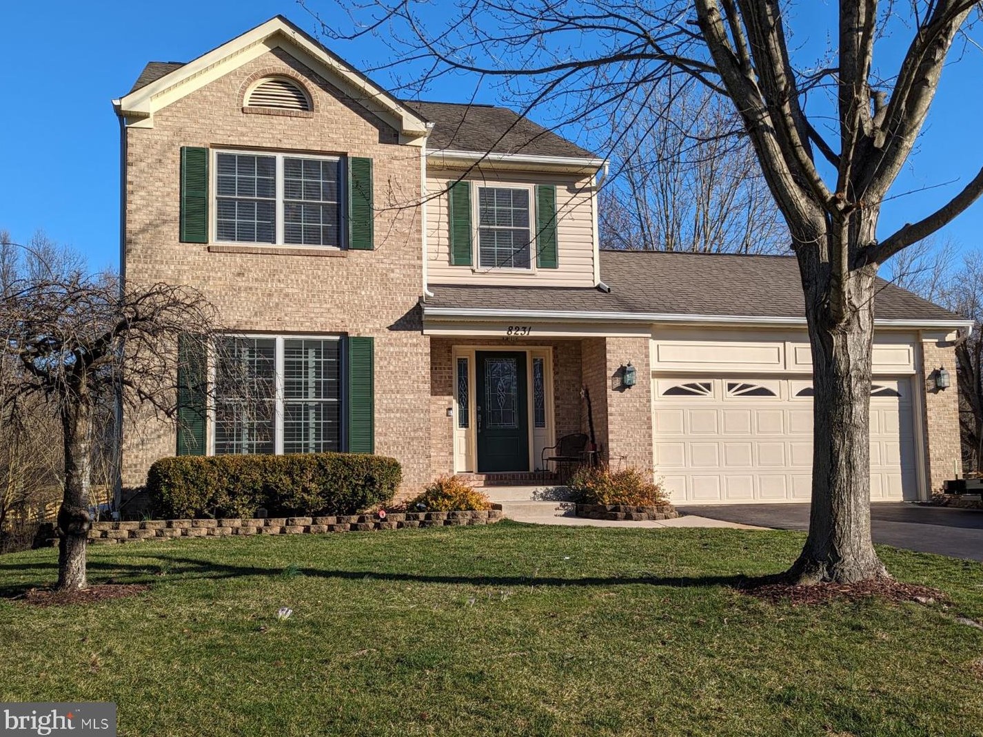 8231 Crackling Fire Dr, Gainesville, VA 20155