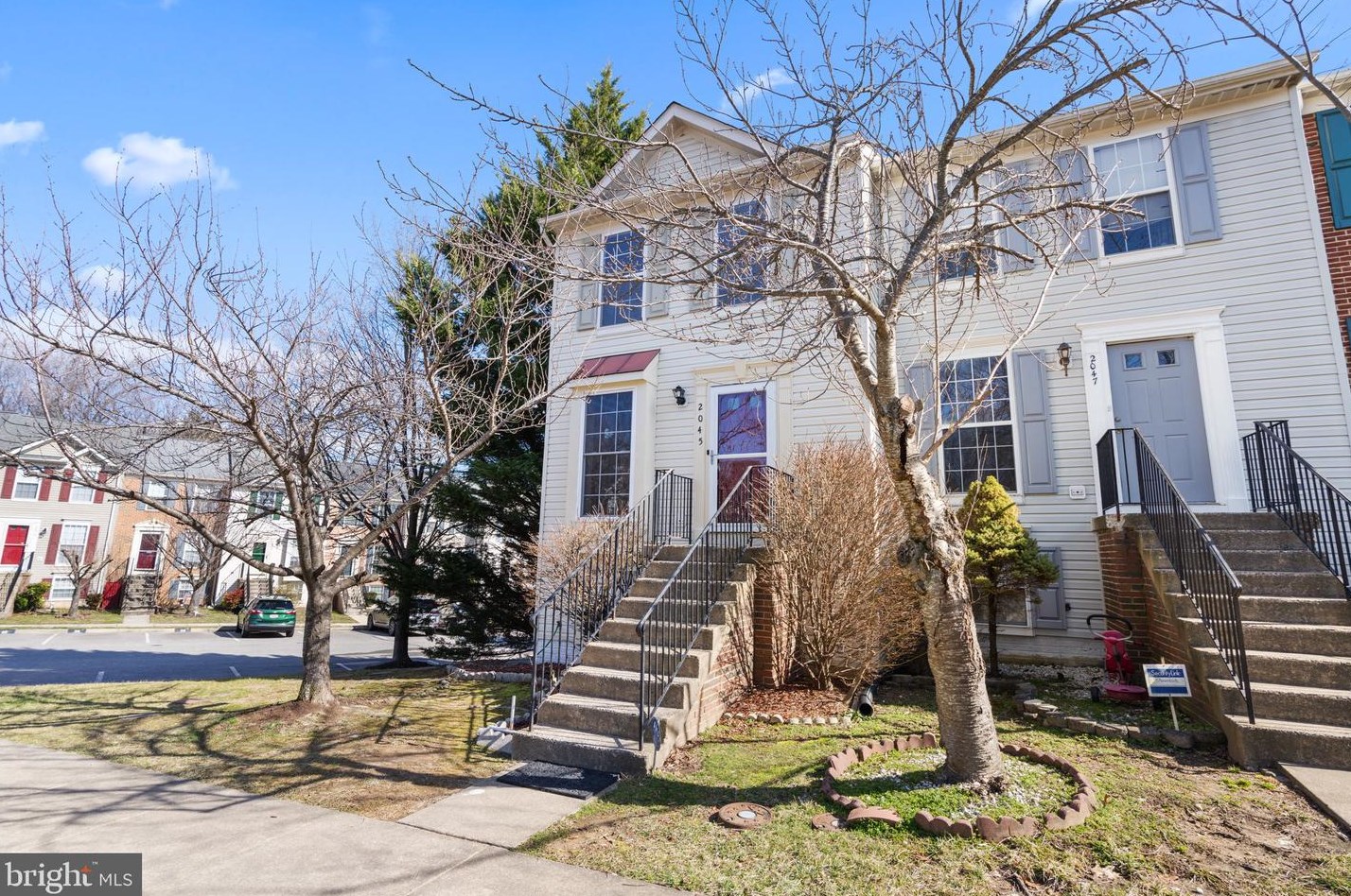 2045 Stargrass Ct, Woodbridge, VA 22192