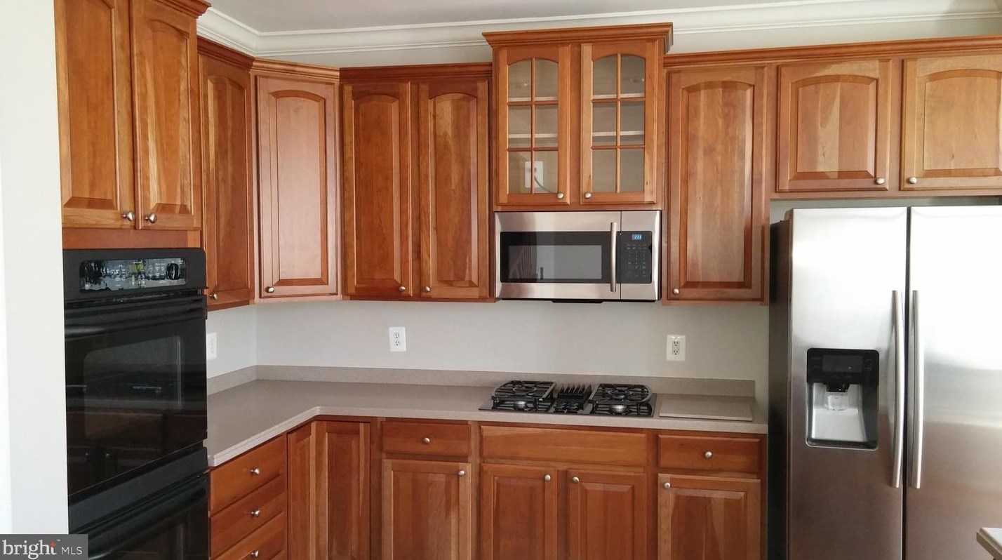 15829 Bobolink Dr, Woodbridge, VA 22191