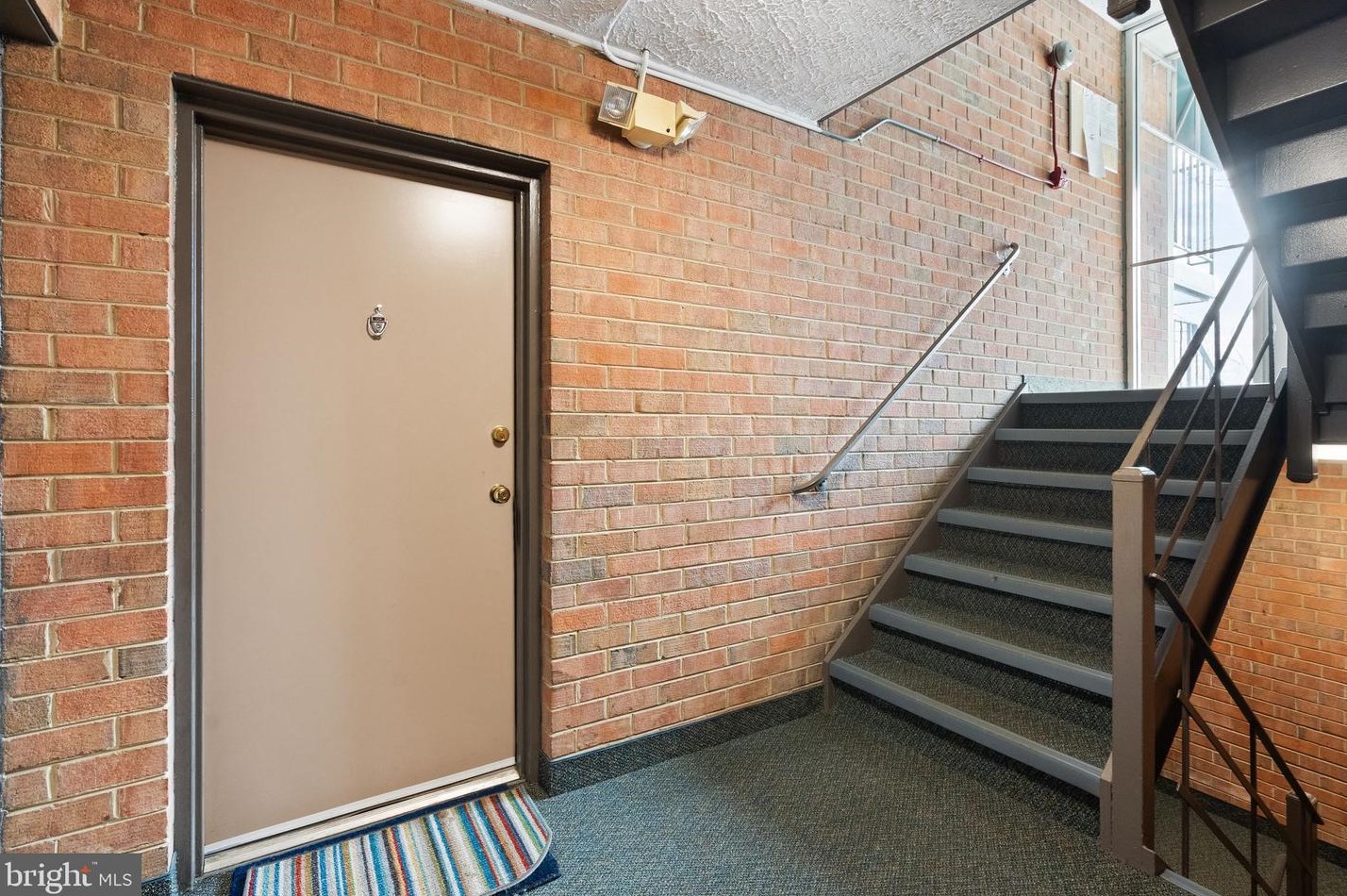 12654 Dara Dr #104, Woodbridge, VA 22192