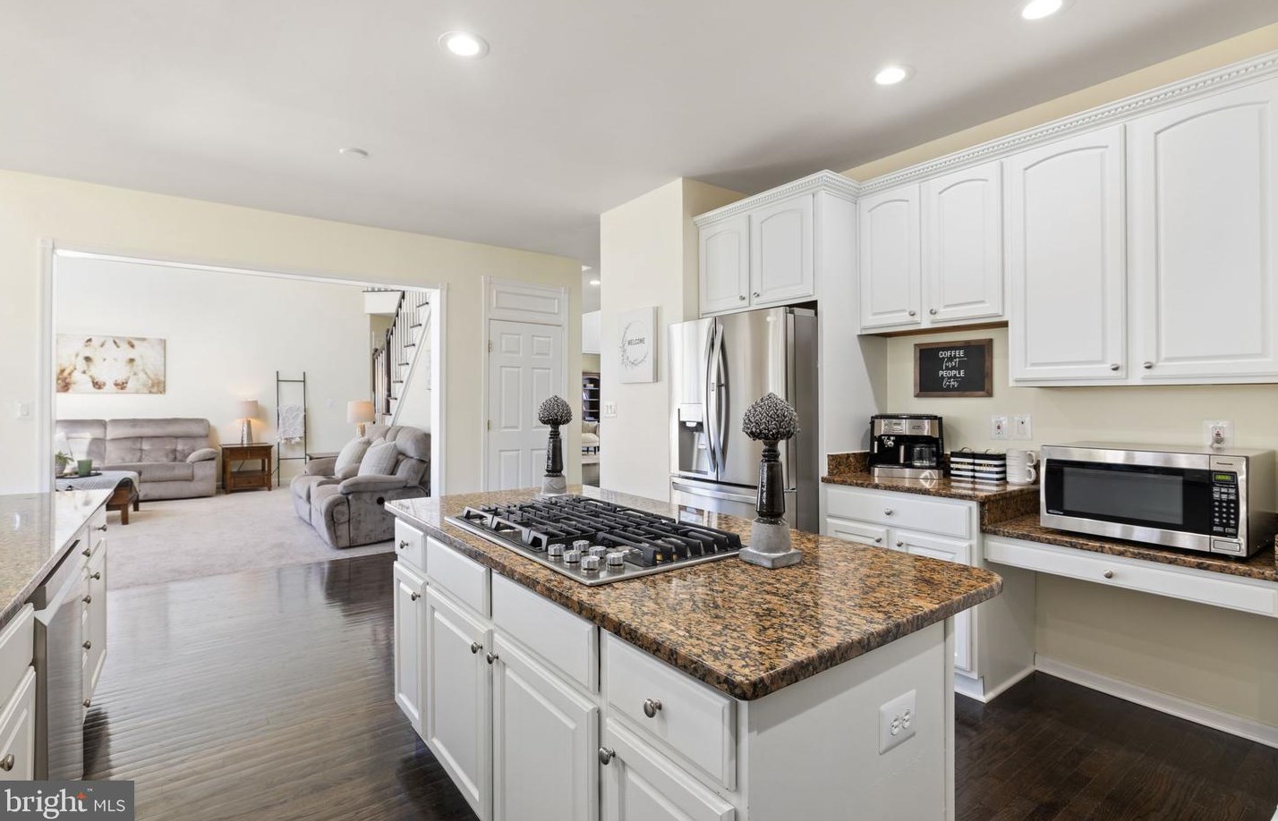 5800 Serengeti Ct, Haymarket VA  20169-3200 exterior