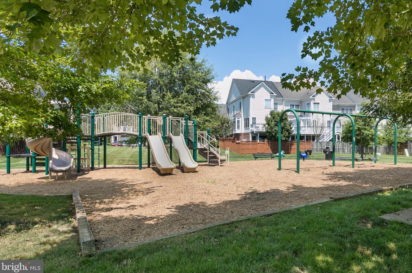 5800 Serengeti Ct, Haymarket VA  20169-3200 exterior