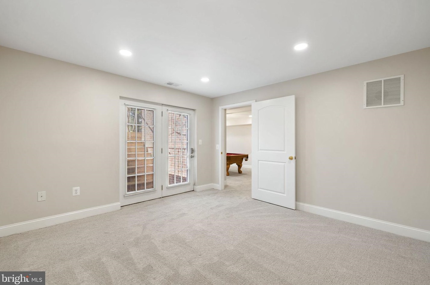 5800 Serengeti Ct, Haymarket VA  20169-3200 exterior