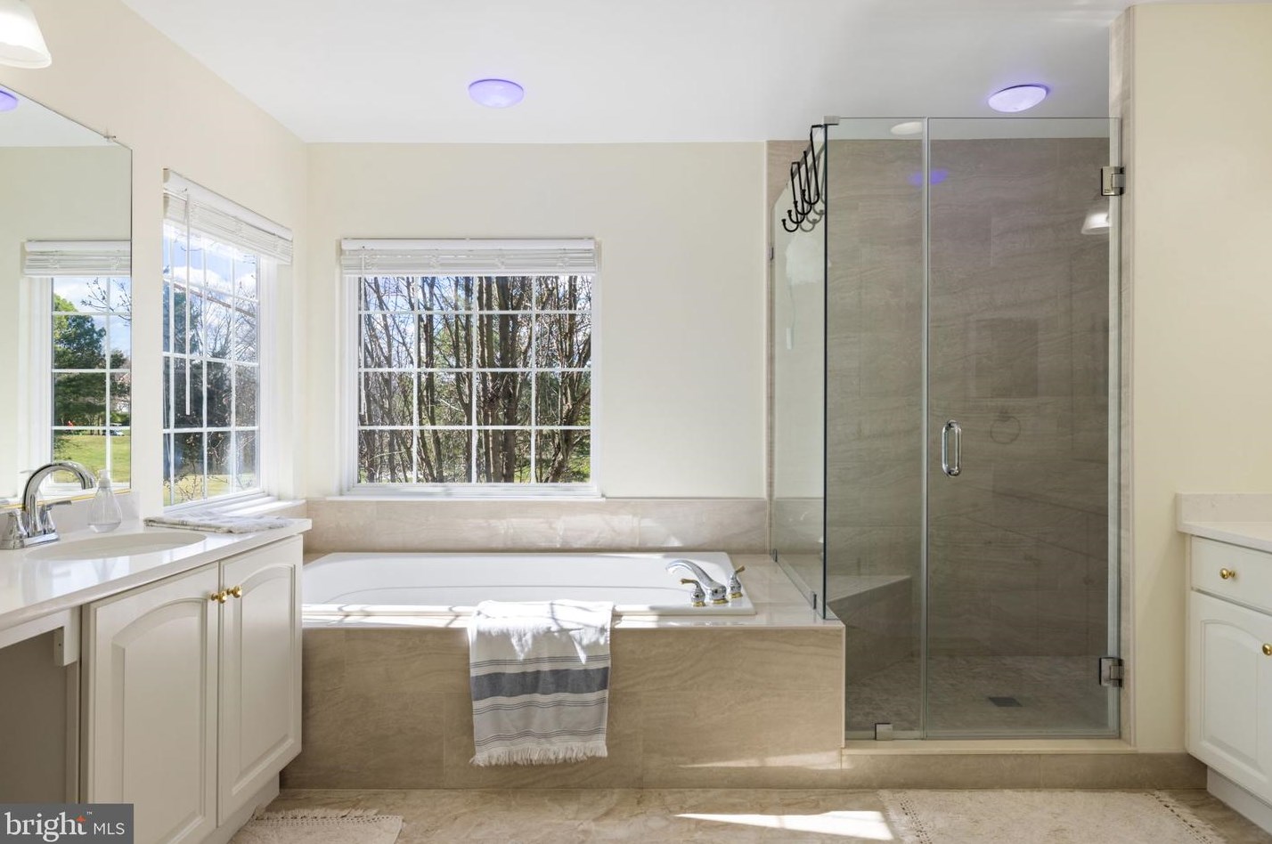 5800 Serengeti Ct, Haymarket VA  20169-3200 exterior