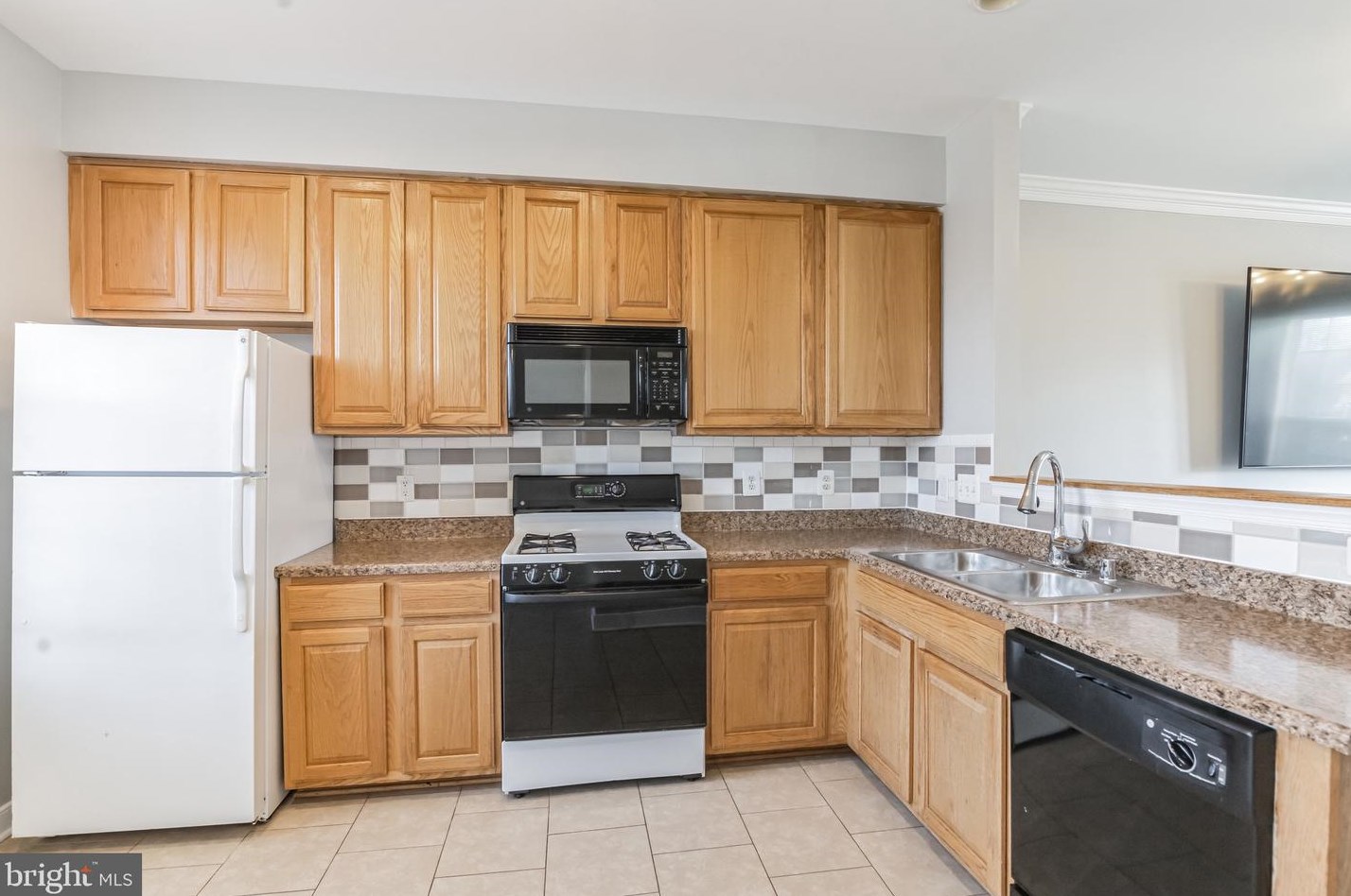 13046 Terminal Way, Woodbridge, VA 22193