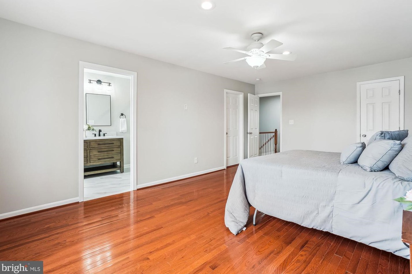 5013 Barnacle Pl, Dumfries VA  22025-1230 exterior