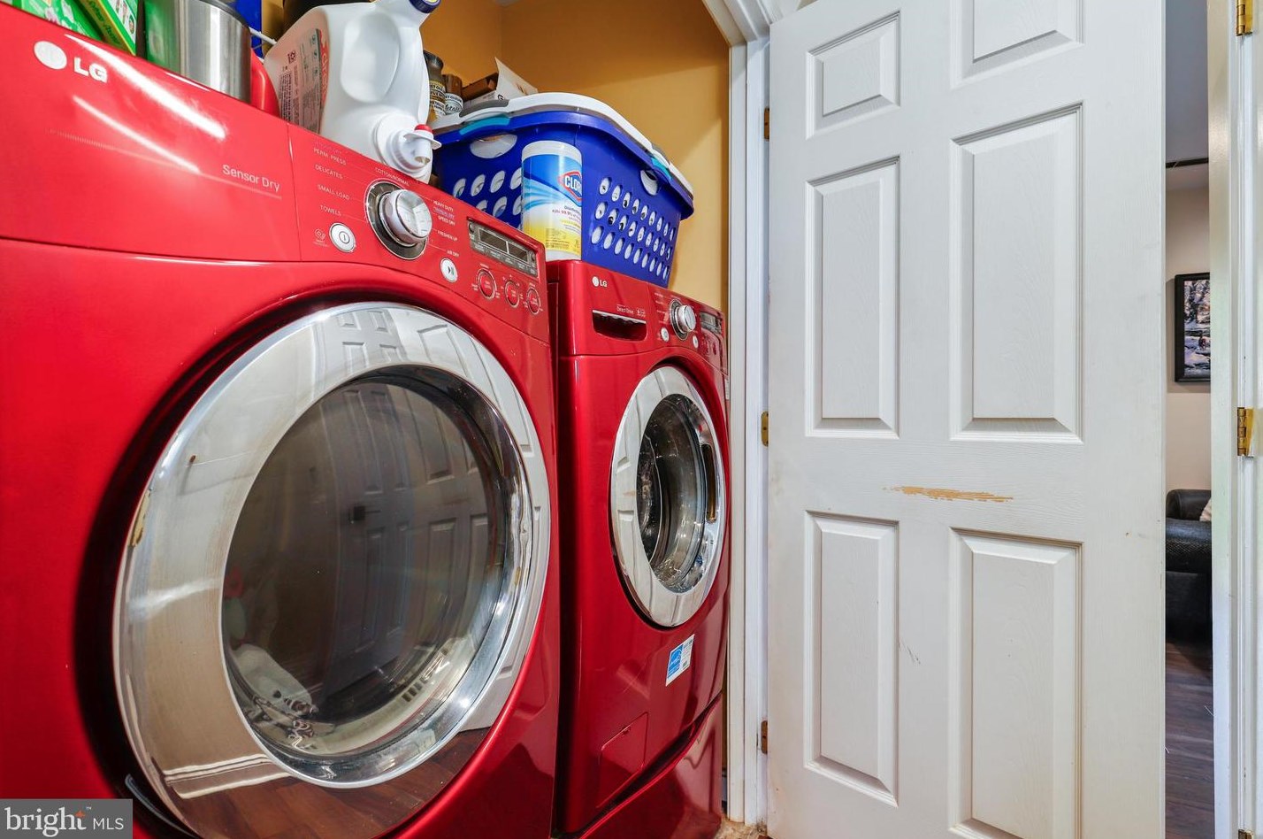 3621 Sherbrooke Cir, Woodbridge VA  22192-7024 exterior