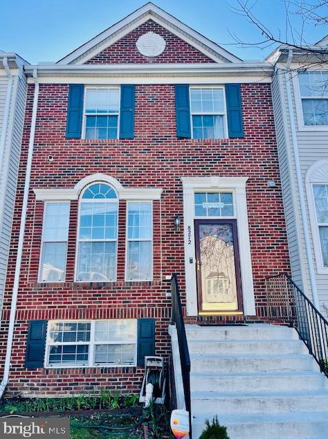 8272 Humphrey Ln, Manassas, VA 20109