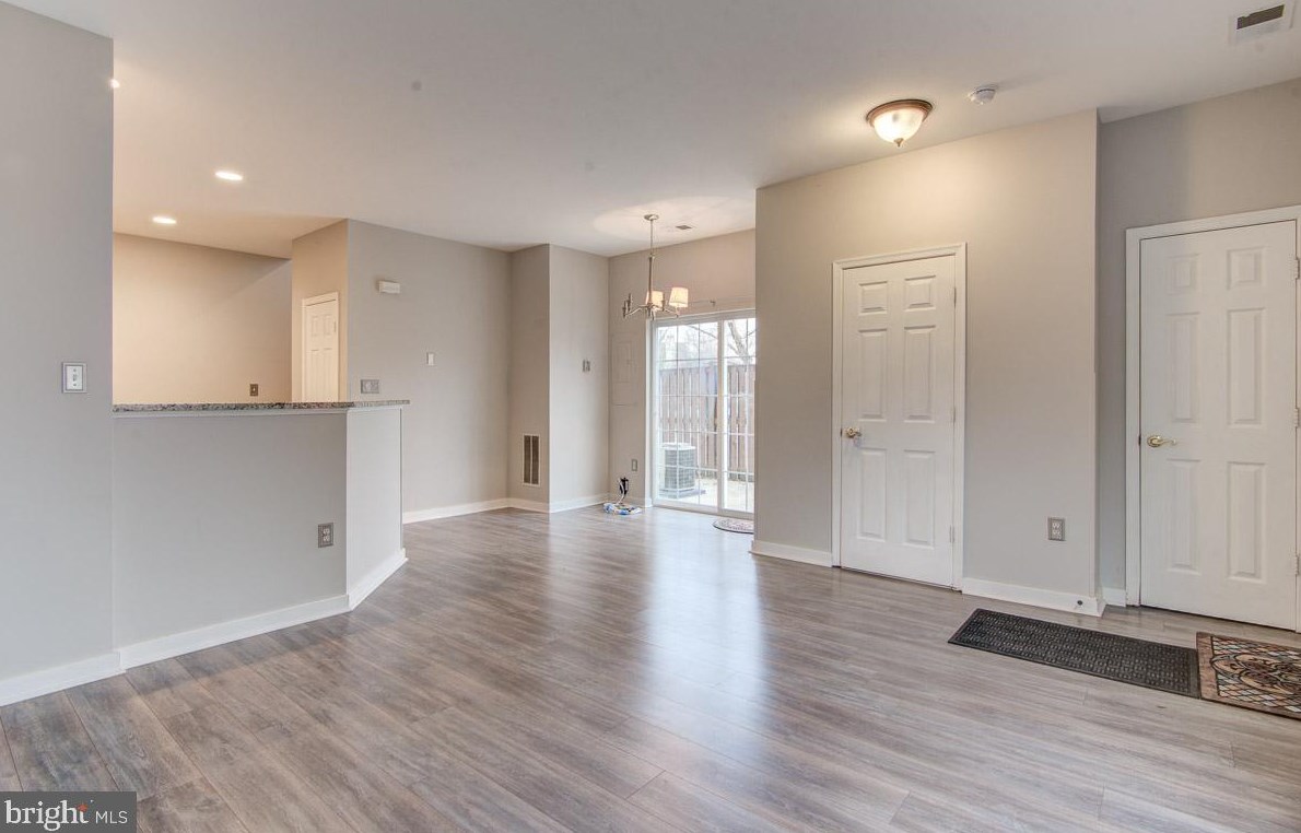 7700 Duneiden Ln, Manassas, VA 20109