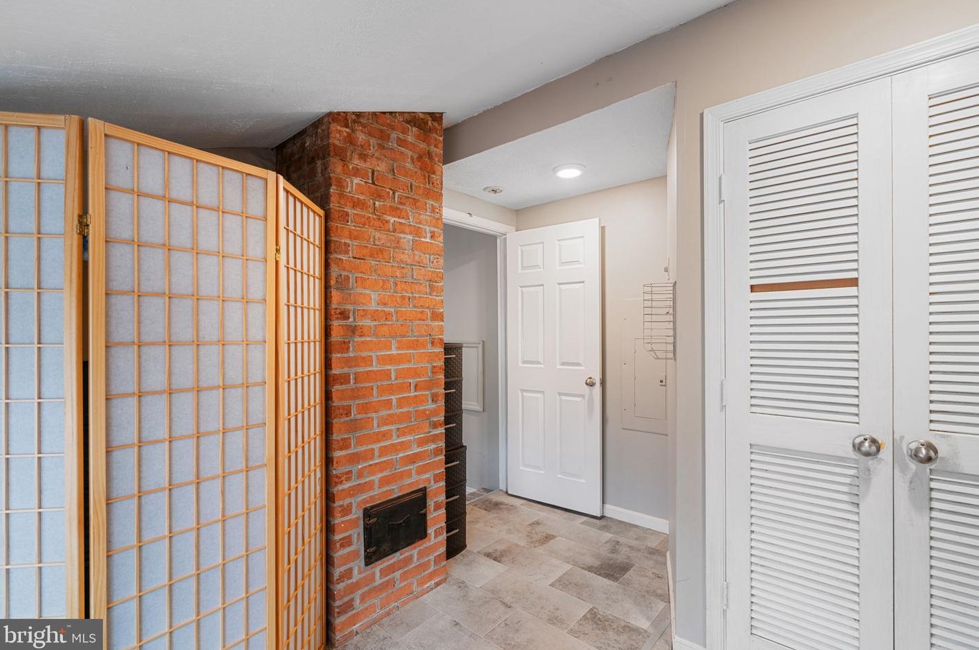 11414 Hinson Mill Ln, Manassas VA  20112-5842 exterior