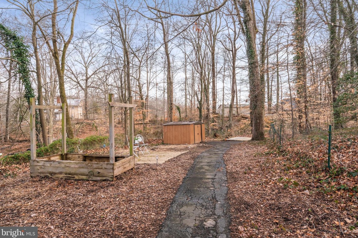 11414 Hinson Mill Ln, Manassas VA  20112-5842 exterior