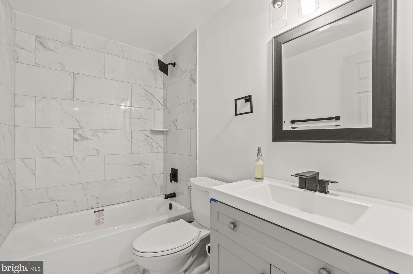 15668 Ryder Cup Dr, Haymarket VA  20169-6167 exterior