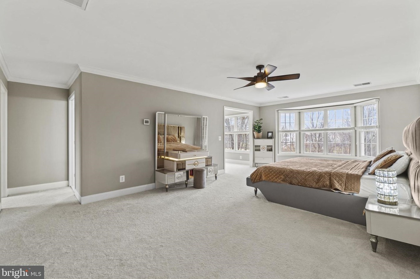 15668 Ryder Cup Dr, Haymarket VA  20169-6167 exterior