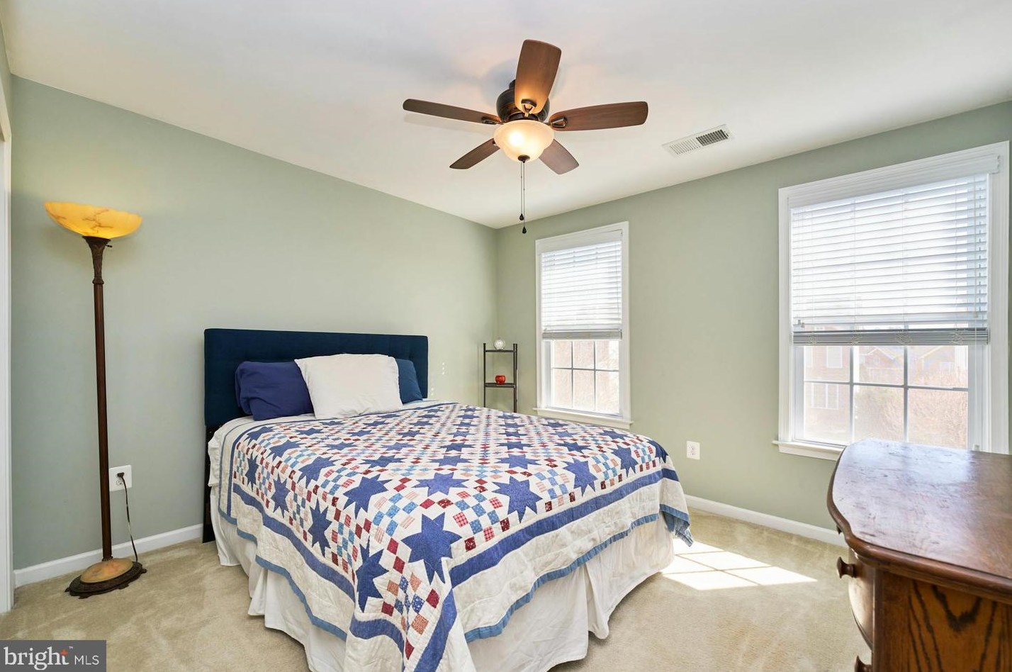 4638 Freedmen Ln, Haymarket VA  20169-8159 exterior