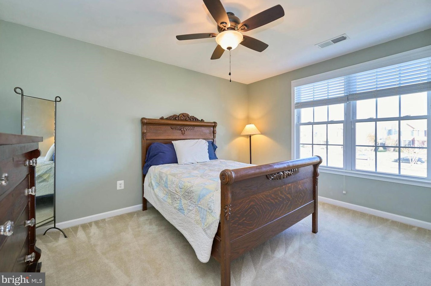 4638 Freedmen Ln, Haymarket VA  20169-8159 exterior