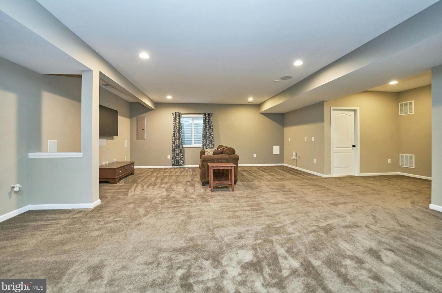 4638 Freedmen Ln, Haymarket VA  20169-8159 exterior