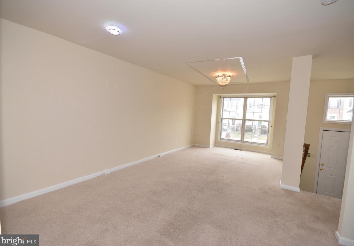 8406 Tackhouse Loop, Gainesville, VA 20155
