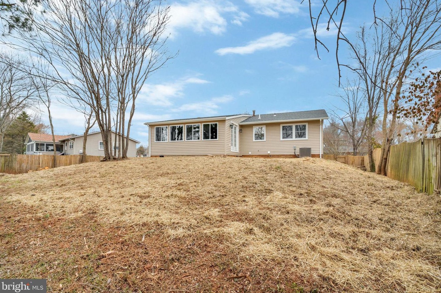 9607 Dublin Dr, Manassas VA  20109-3355 exterior