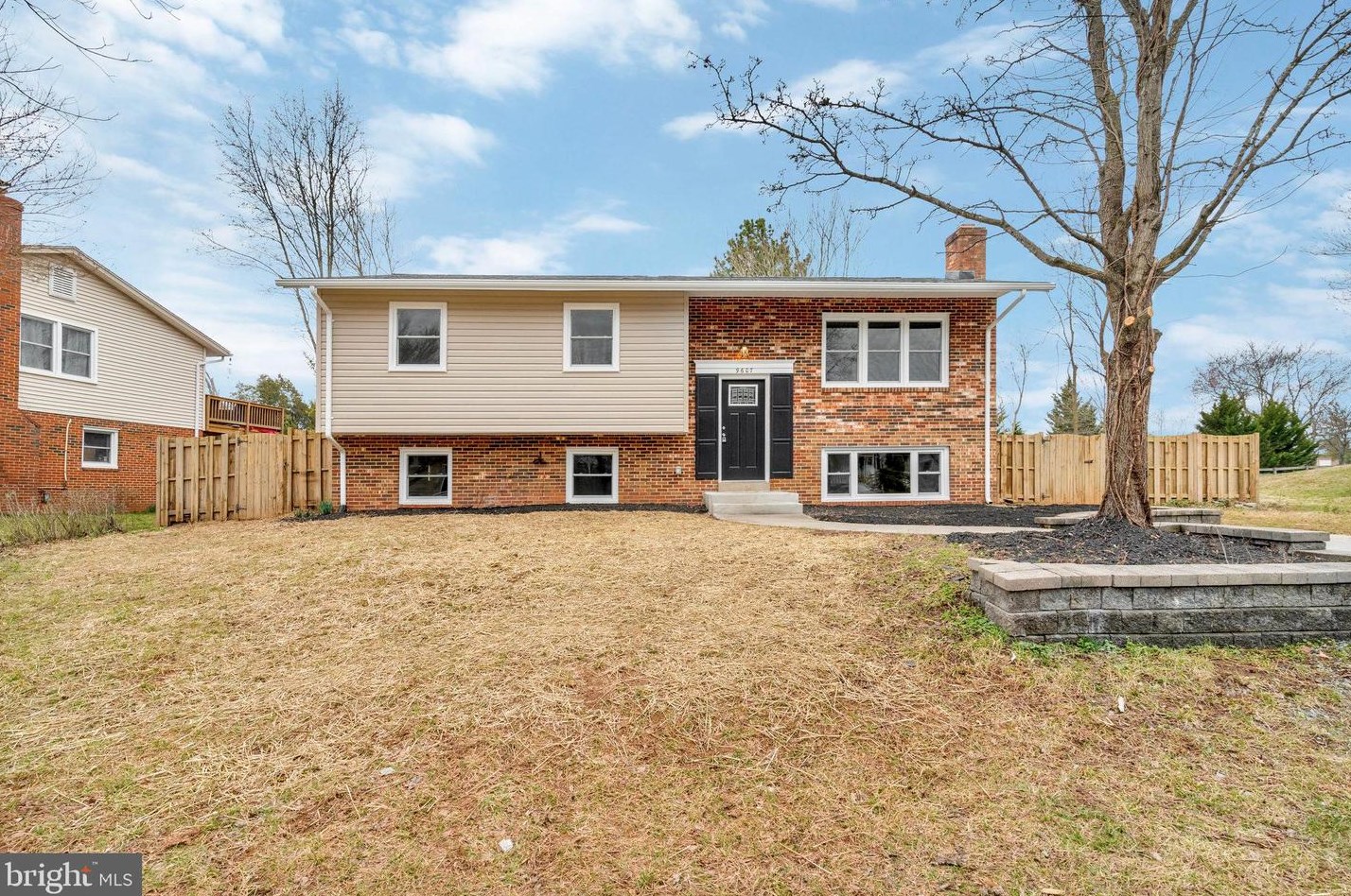 9607 Dublin Dr, Manassas, VA 20109
