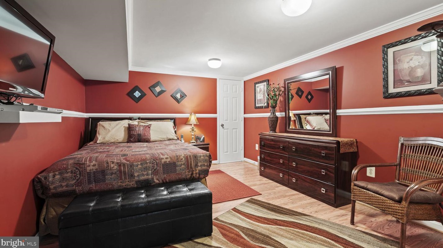 13332 Vista Forest Dr, Woodbridge VA  22192-4540 exterior