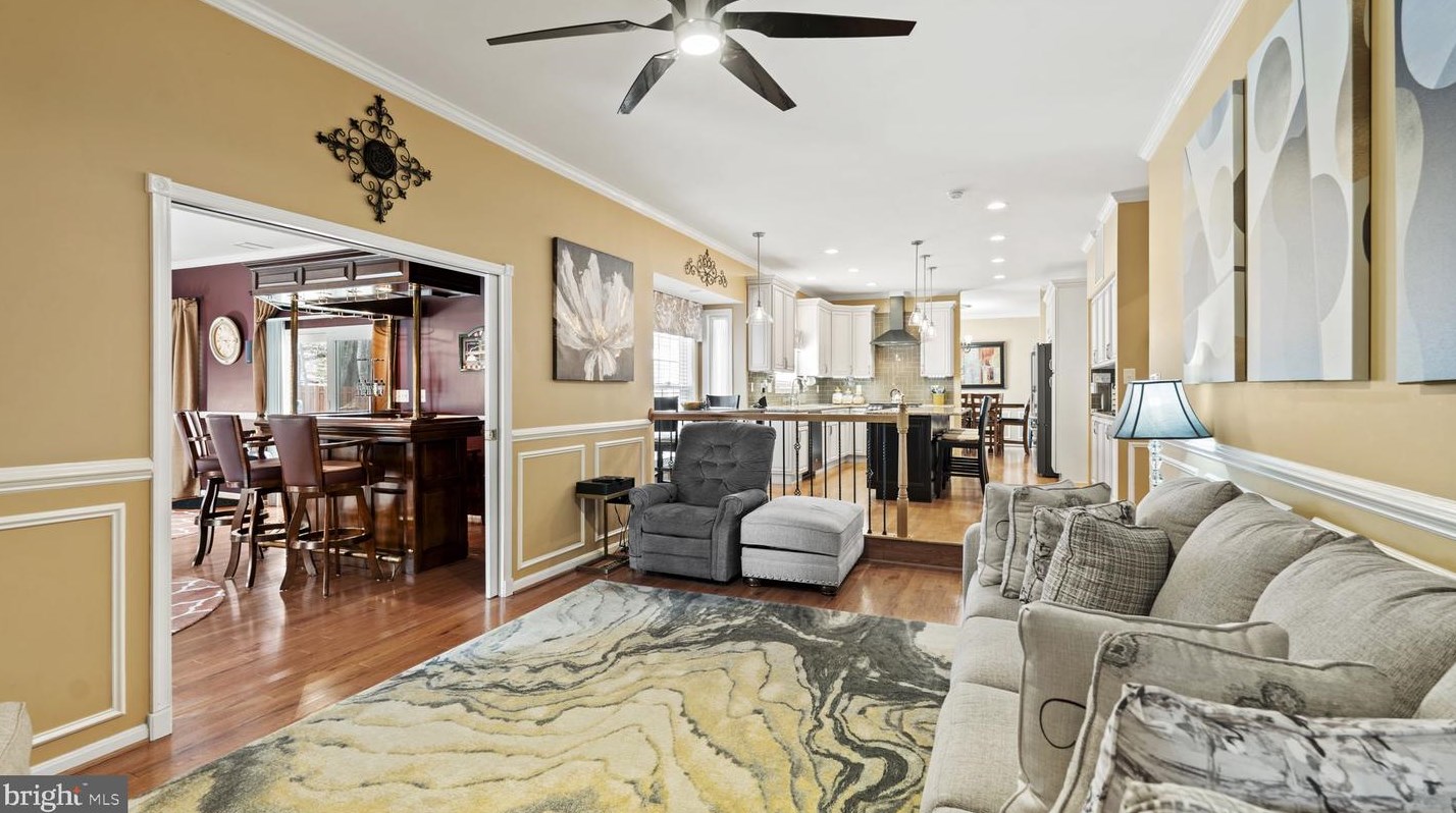 13332 Vista Forest Dr, Woodbridge VA  22192-4540 exterior