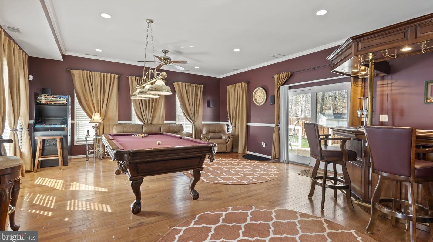 13332 Vista Forest Dr, Woodbridge VA  22192-4540 exterior