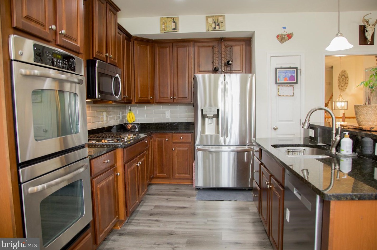 2631 Eastbourne Dr, Woodbridge VA  22191-4090 exterior