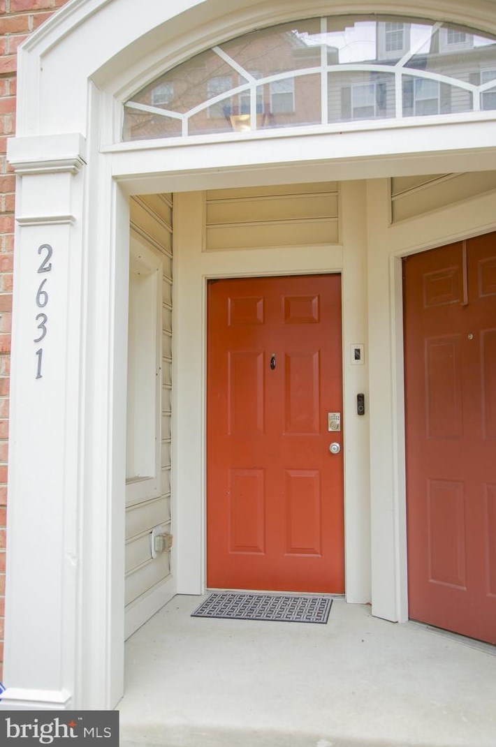 2631 Eastbourne Dr, Woodbridge VA  22191-4090 exterior