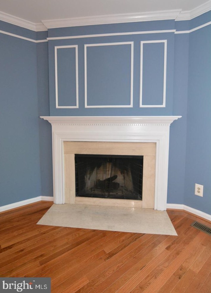 2620 Miranda Ct, Woodbridge VA  22191-5143 exterior