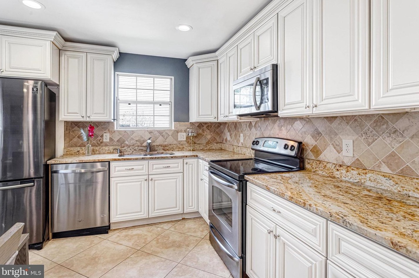 3119 Antrim Cir, Dumfries, VA 22026-3322