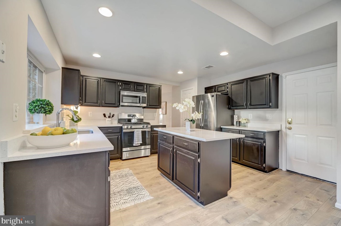 2820 King Elm Ct, Woodbridge, VA 22192