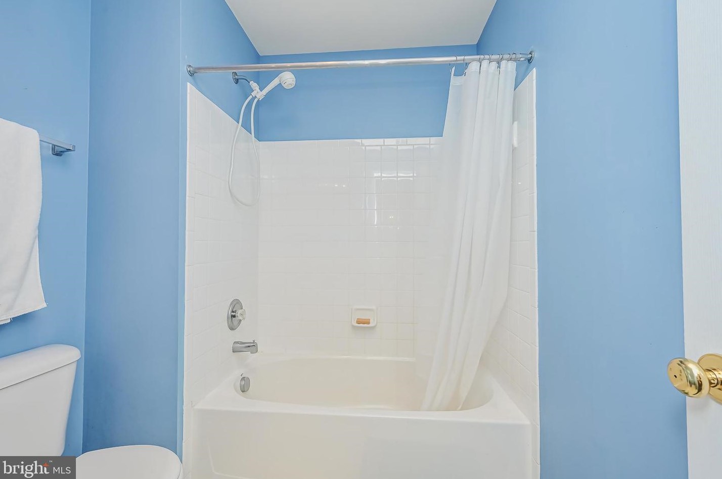 8708 Phipps Farm Way, Manassas VA  20109-4831 exterior