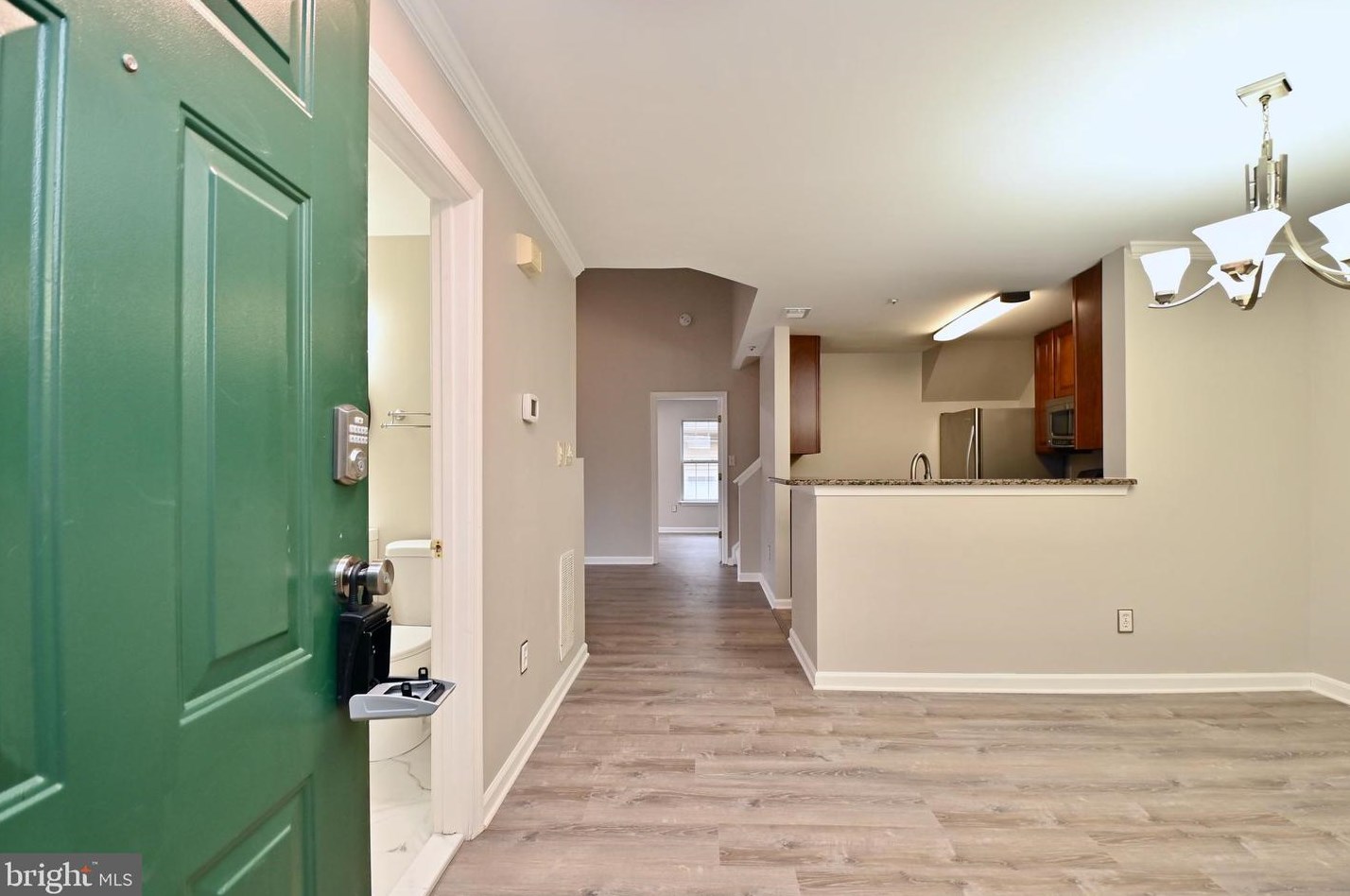 1061 Gardenview Loop Apt 303, Woodbridge, VA 22191
