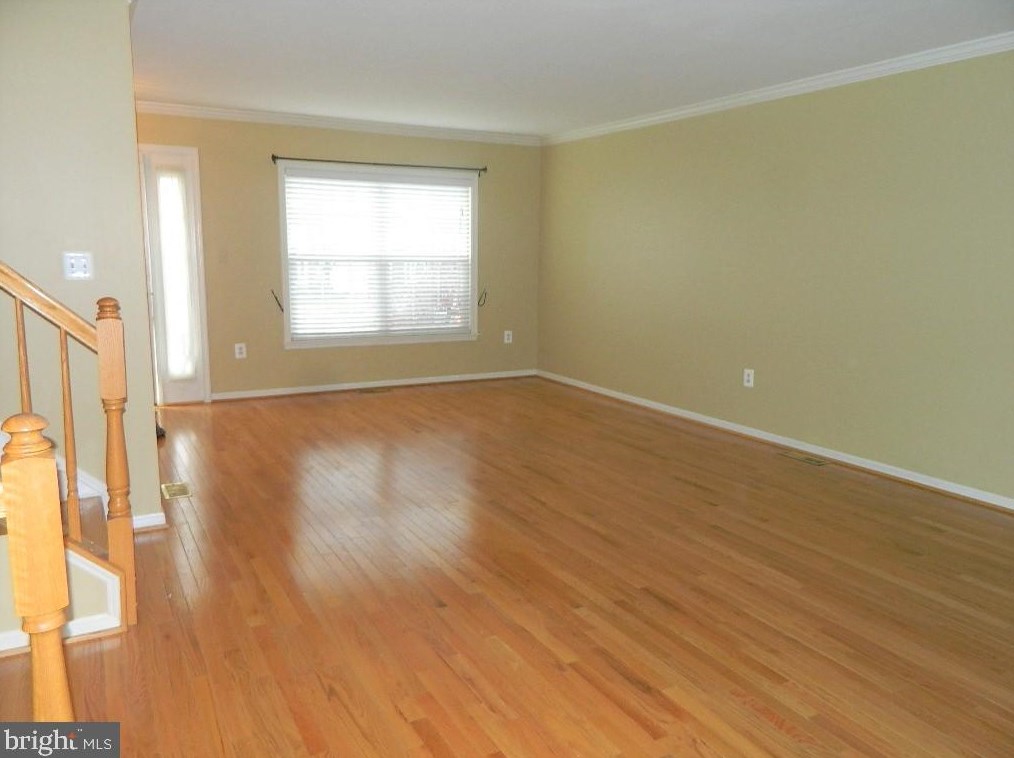 12449 Everest Peak Ln, Woodbridge, VA 22192