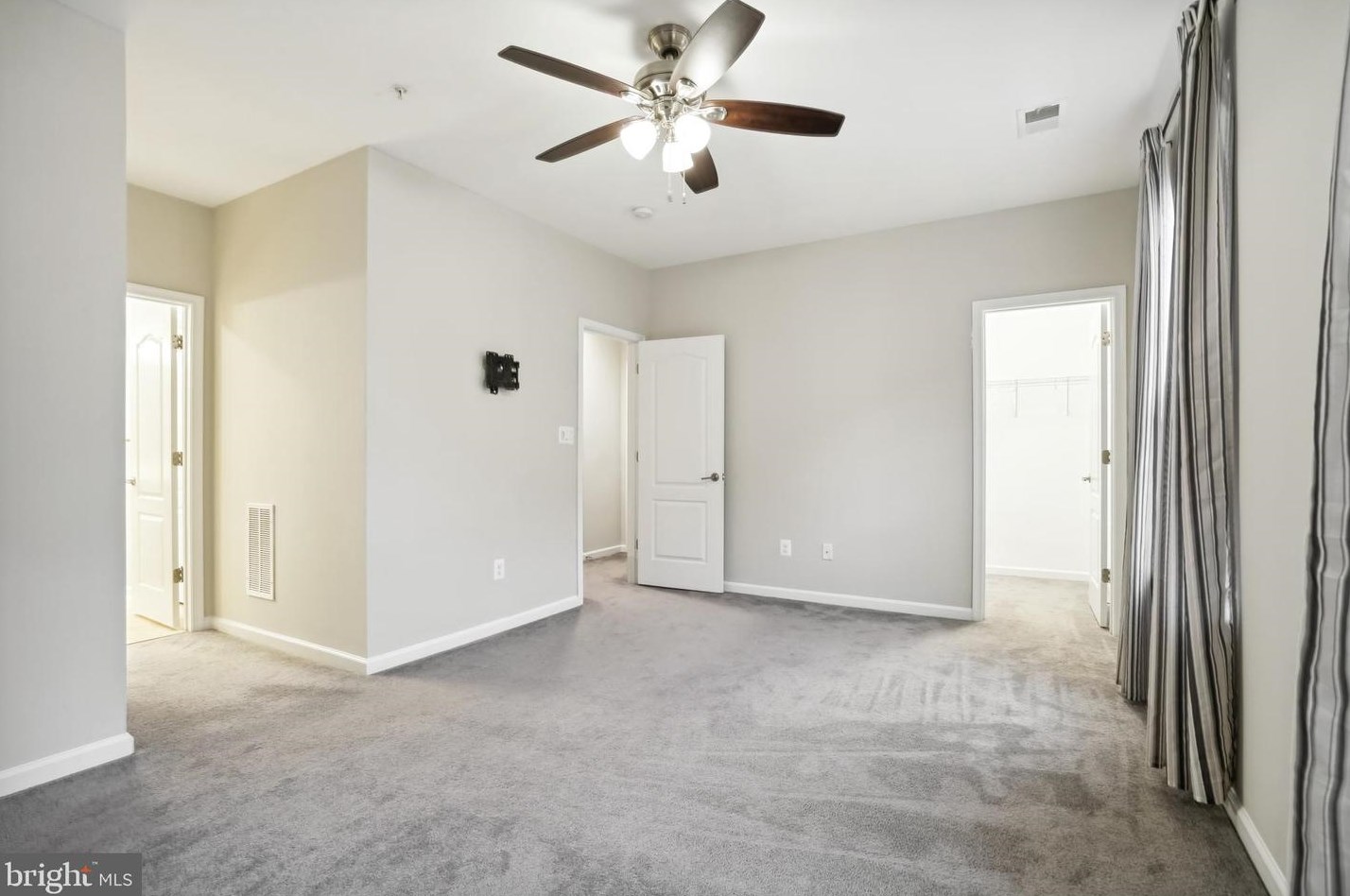 4772 Dane Ridge Cir, Woodbridge VA  22193 exterior