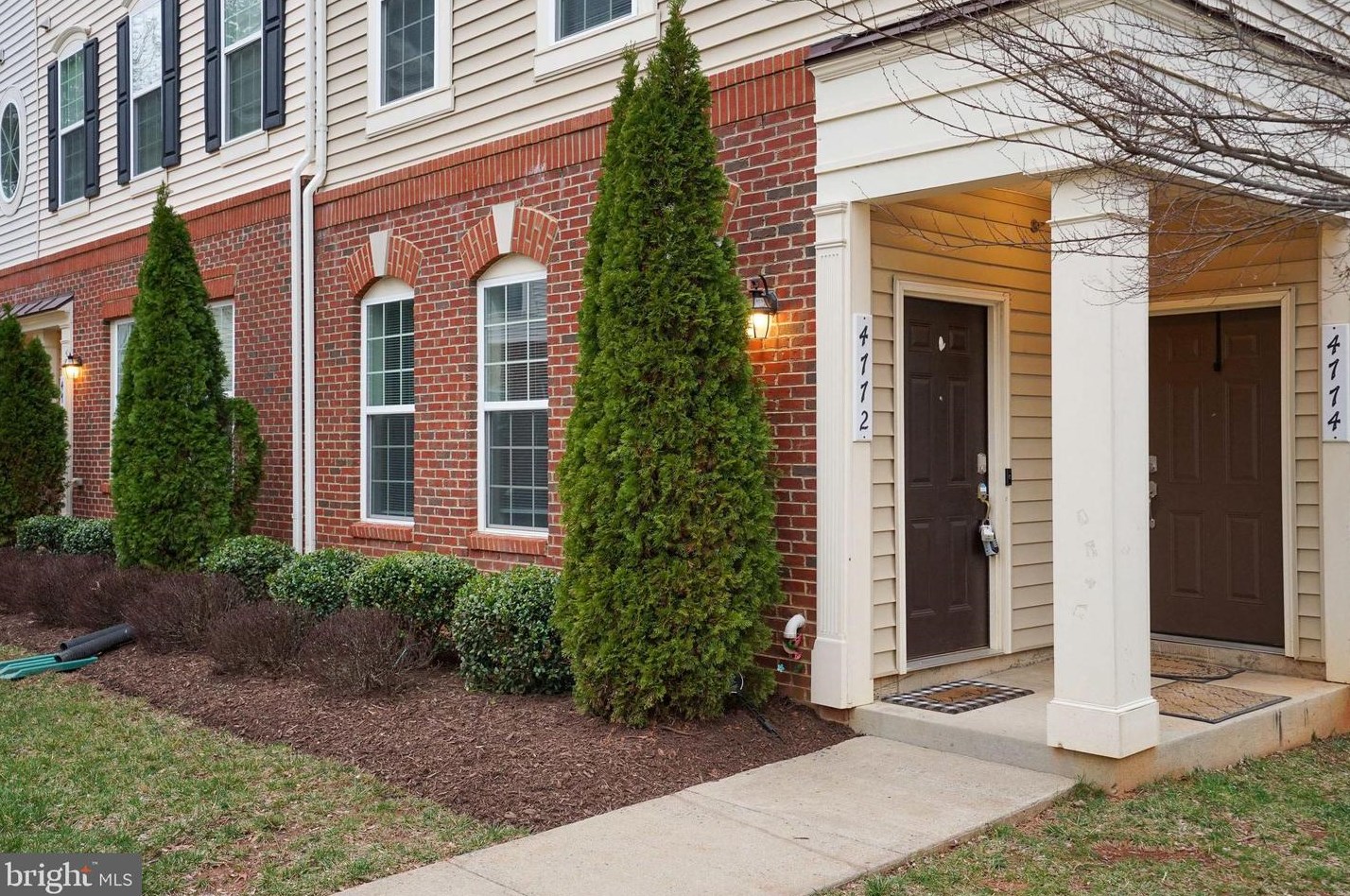 4772 Dane Ridge Cir, Woodbridge VA  22193 exterior