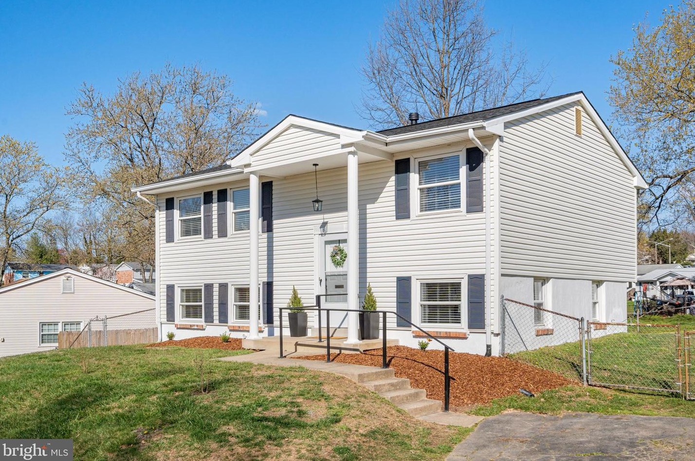 4204 Harvest Ct, Woodbridge, VA 22193