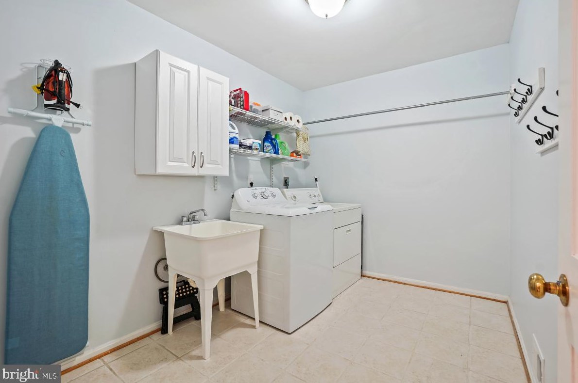 13674 Van Doren Rd, Manassas VA  20112-3803 exterior