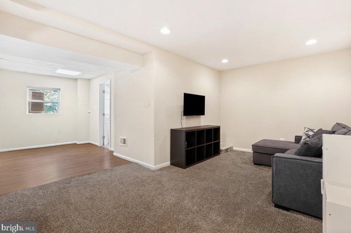 13674 Van Doren Rd, Manassas VA  20112-3803 exterior