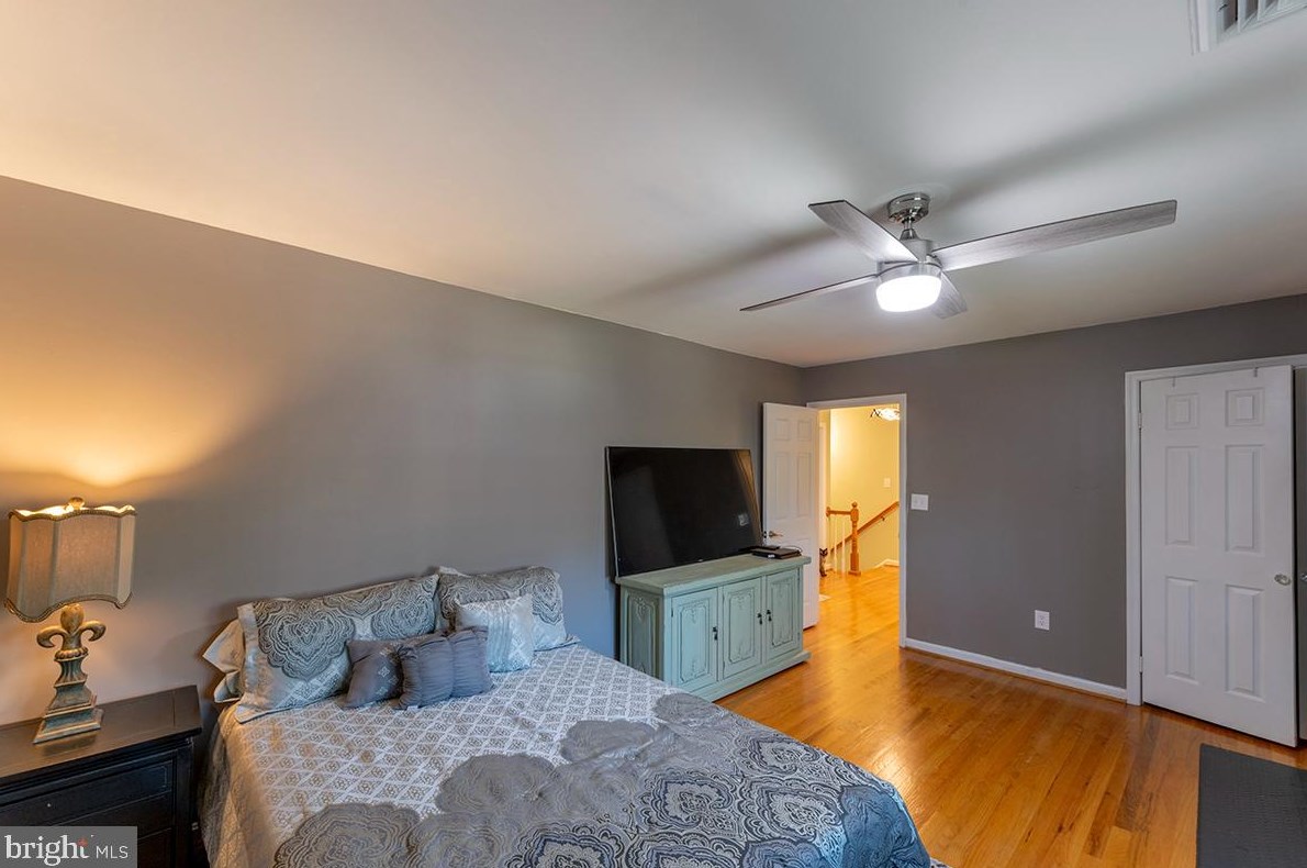 3237 Riverview Dr, Triangle VA  22172-1421 exterior