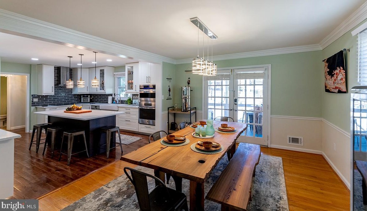 3237 Riverview Dr, Triangle VA  22172-1421 exterior